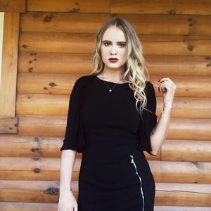 Meet your Posher, Makayla